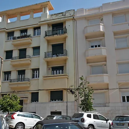 Traditional With Garden *